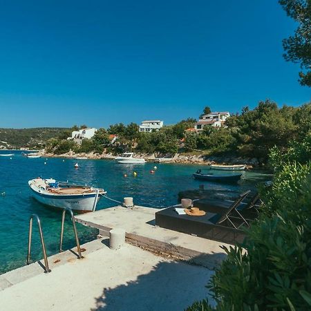 Villa Relax Veliki Drvenik Eksteriør billede