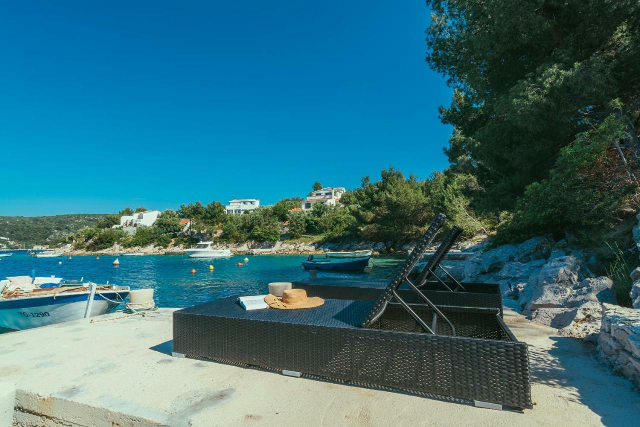Villa Relax Veliki Drvenik Eksteriør billede
